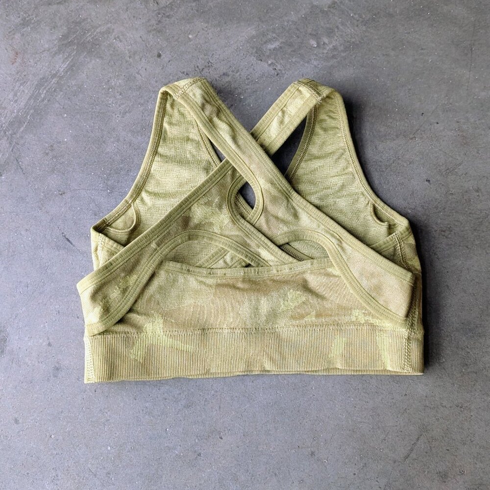 Gymshark Adapt Camo Seamless Sports Bra and Leggings Set Green small - Picture 5 of 9